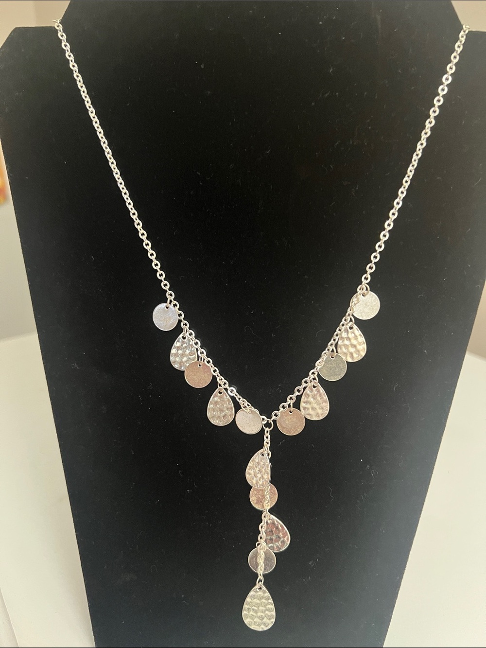 Stunning SilverTone Dangle Teardrop & Disc Necklace - Vintage